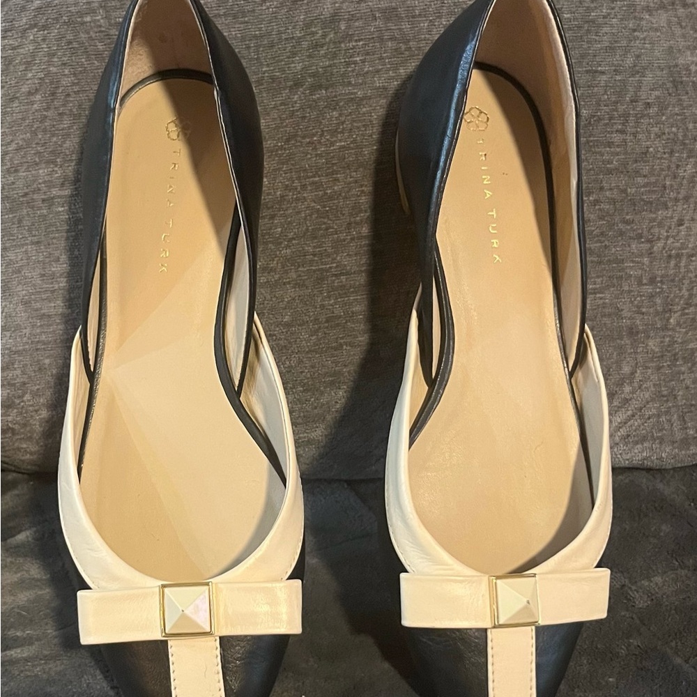 Trina Turk Black and Cream Flats with Gold Accent